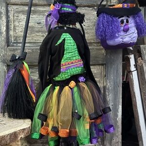 Colorful Witch Costume with Accessories